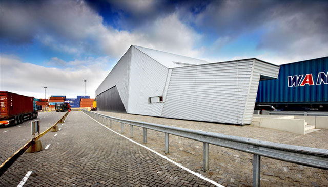 X-Ray-Scan for Dutch Customs