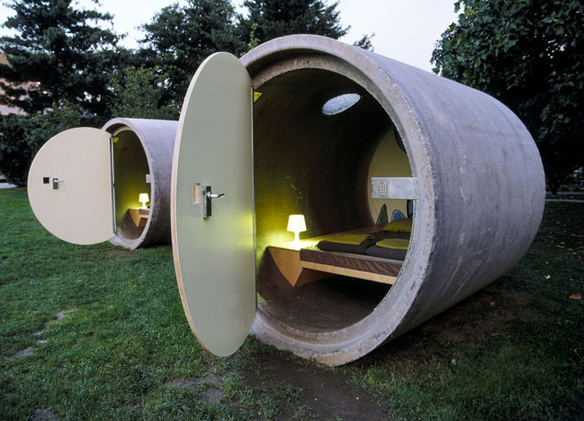 Hardcore hotel