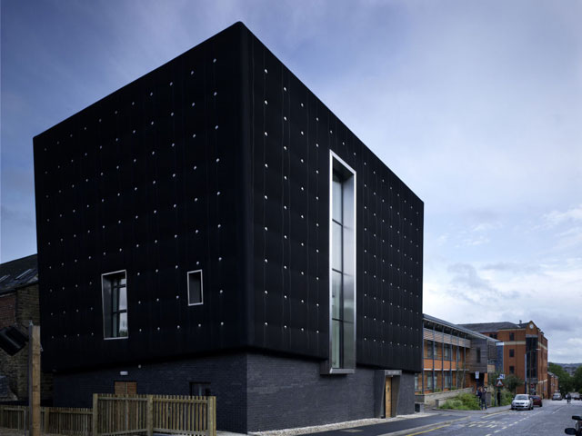 Rubber band venue for Sheffield