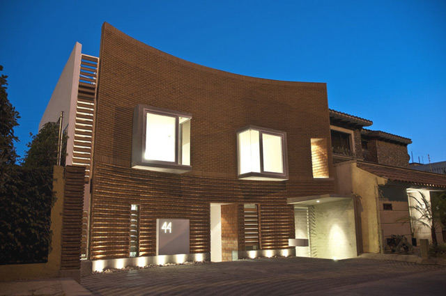 Family house provides bespoke living in Mexico