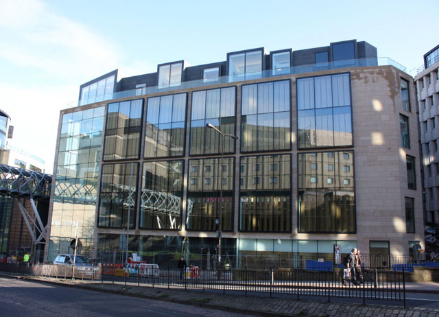The Cube by Allan Murray Architects completes