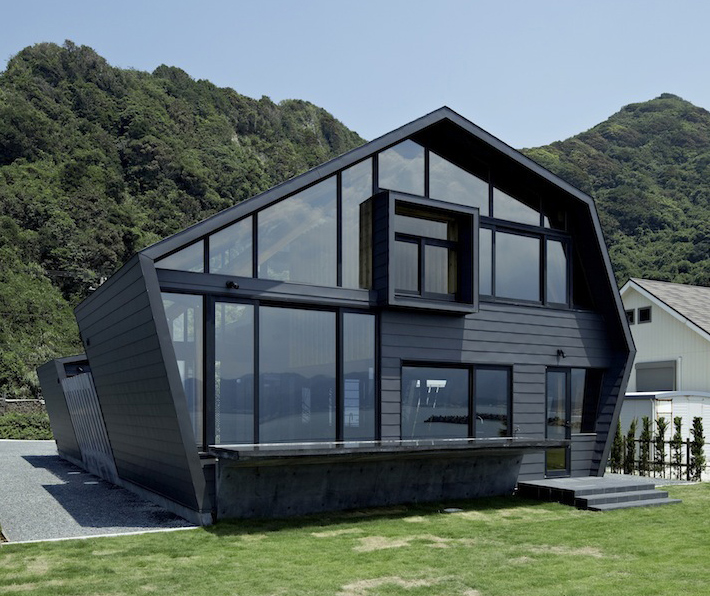 Villa SSK, Tokyo Bay, Chiba, Japan
