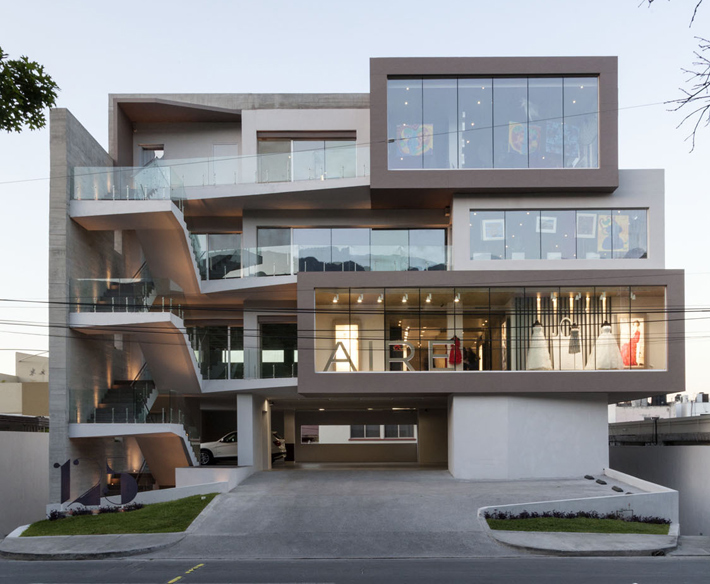 125 Calzada del Valle, Monterrey, Mexico